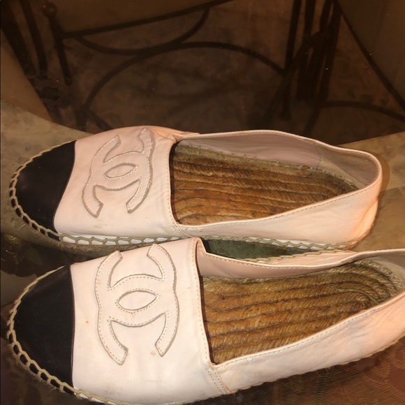 Chic Espadrilles in Pink and Black - Picture 6 of 6